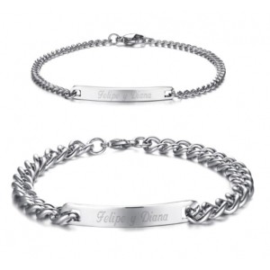 Brazaletes plateados para parejas grabados en acero inoxidable