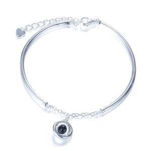 Manilla para mujer planeta móvil en plata