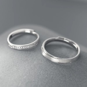 Argollas de matrimonio zirconias en plata ajustable