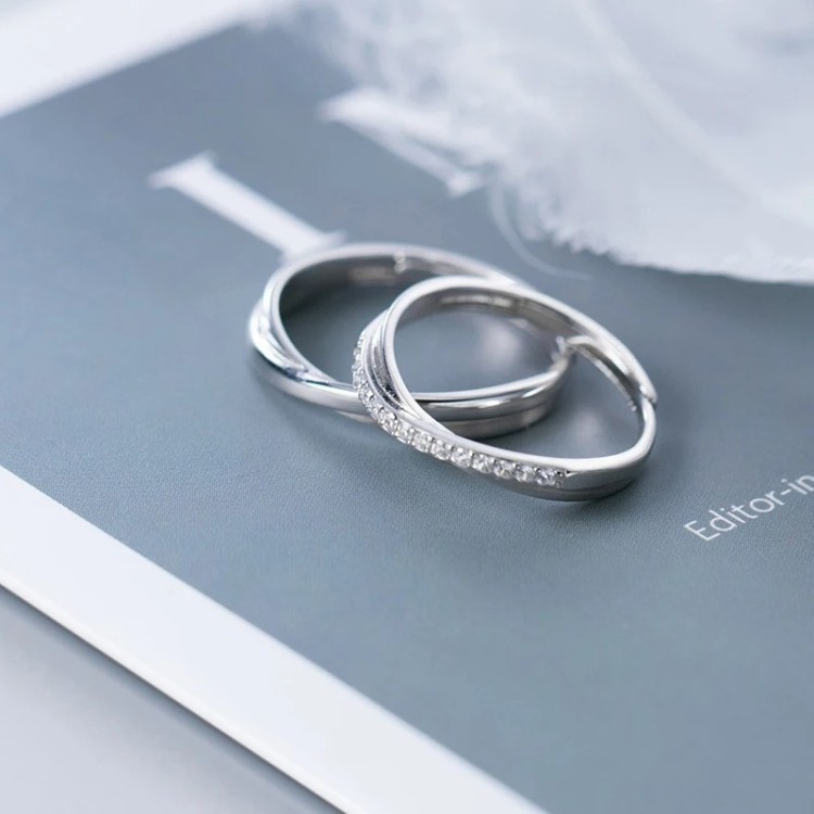 Argollas de matrimonio ajustables en plata lazo de amor