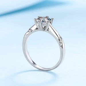 Anillo de compromiso sutileza en moissanita con baño oro 18k