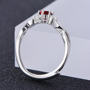 Anillo de compromiso en plata clásico infinito con rubí