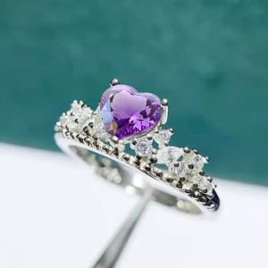 Anillo de compromiso naturaleza en plata con amatista
