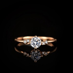 Anillo de compromiso en plata con esmeralda - anillo para boda en plata