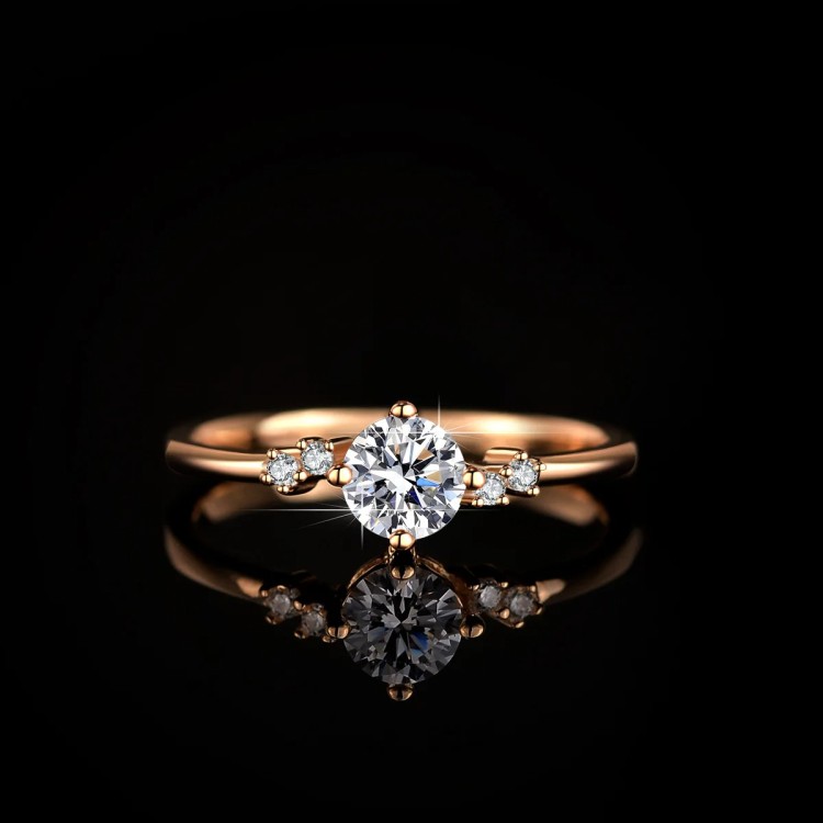 Anillo de compromiso en plata con esmeralda - anillo para boda en plata Anillo de compromiso en plata con esmeralda - anillo para boda en plata