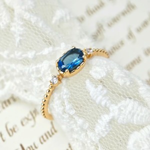Anillo de compromiso en plata y baño de oro - Anillo en forma de tiara