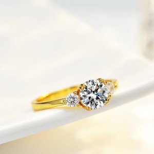 Anillo de compromiso en plata con moissanita - anillo para boda en plata