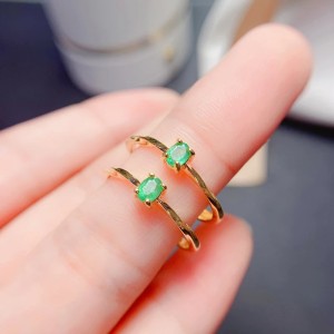 Anillo de compromiso en plata con esmeralda - anillo para boda en plata