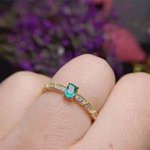 Anillo de compromiso en plata con esmeralda - anillo para boda en plata