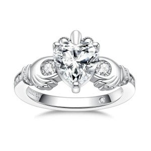 Anillo de compromiso Claddagh corazón moissanita eterno