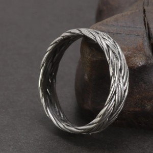Argolla para hombre trenzada espiritu vikingo en plata