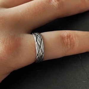 Argolla para hombre trenzada espiritu vikingo en plata
