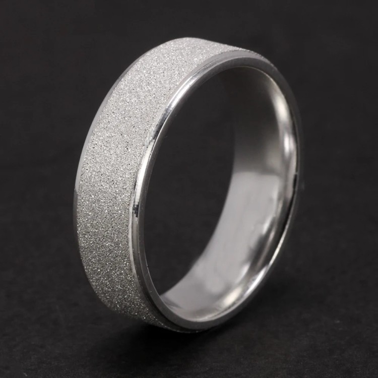 Argolla para hombre en plata contraste