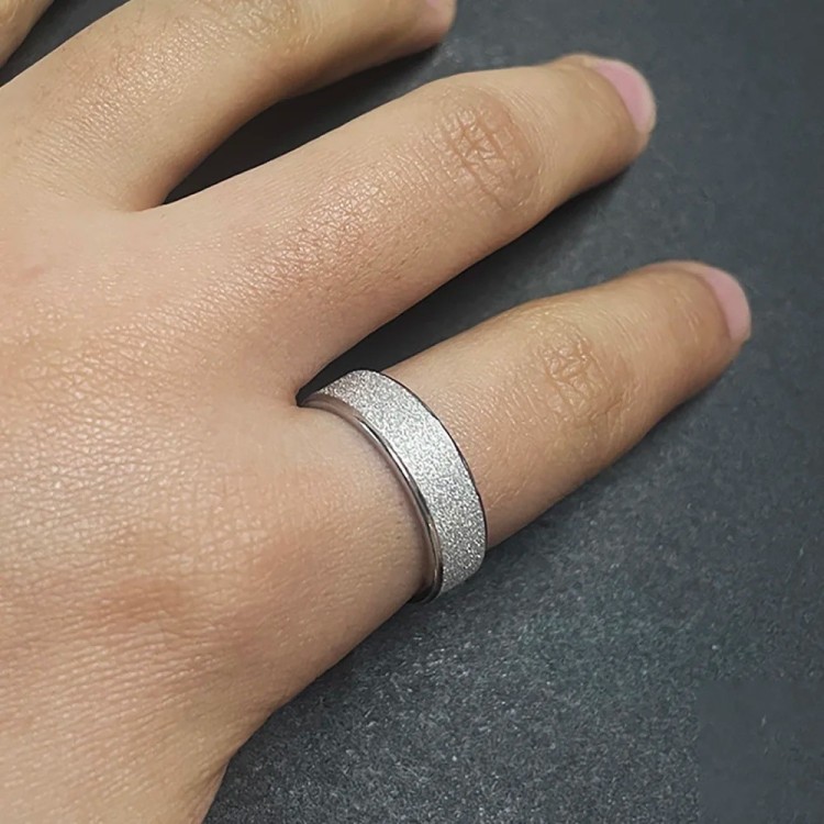 Argolla para hombre en plata contraste