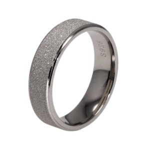 Argolla para hombre en plata contraste