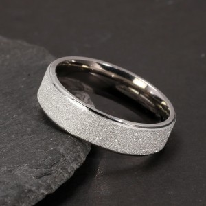Argolla para hombre en plata contraste
