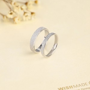 Argollas de matrimonio polvo de arena en plata