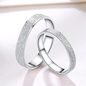 Argollas de matrimonio polvo de arena en plata