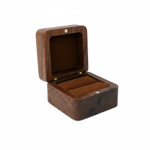 Estuche de madera para argolla con grabado personalizado