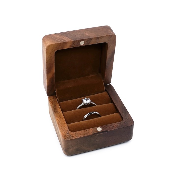 Estuche de madera para argollas de matrimonio con grabado personalizado