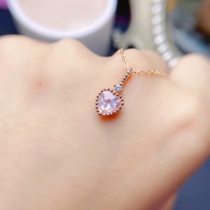 Collar de corazón lavanda serenité plata