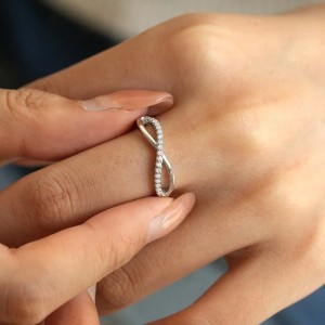 Anillo de compromiso en plata con moissanita - anillo para boda en plata