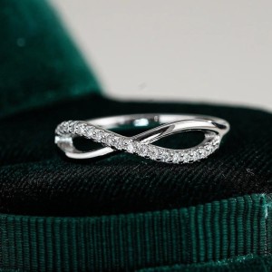 Anillo de compromiso en plata con moissanita - anillo para boda en plata