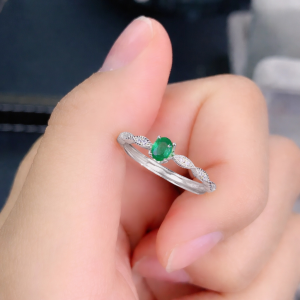 Anillo de compromiso en plata con esmeralda - anillo de promesa princesa