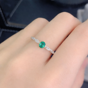 Anillo de compromiso en plata con esmeralda - anillo de promesa princesa