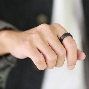 Argolla en plata para hombre - argolla clásica plateada - joyas en plata